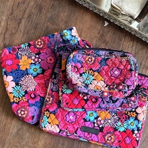 Vibrant Vintage Vera “Floral Fiesta”Quilted Bag Set